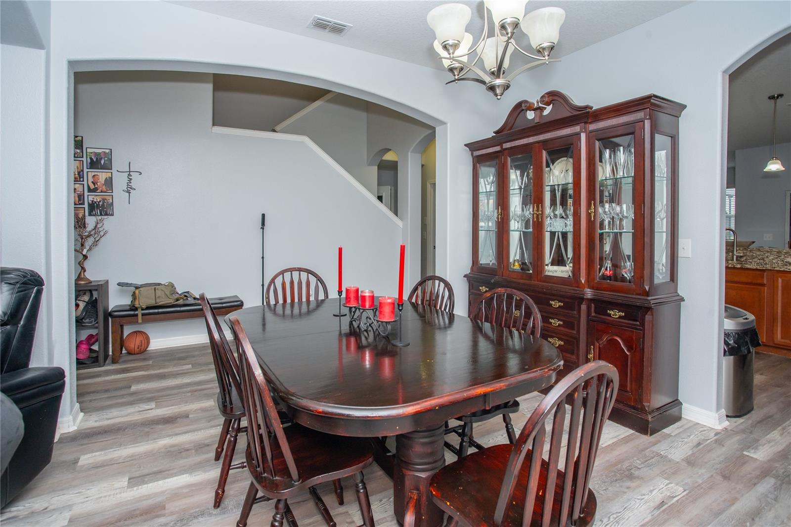 Image 9 of 47 For 10924 Rainbow Pyrite Drive