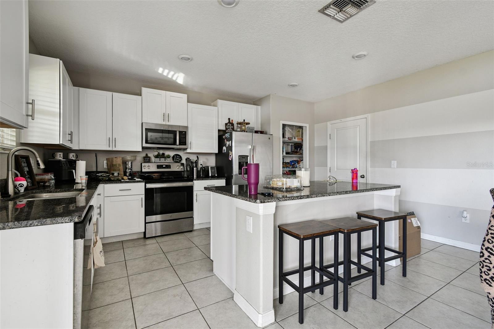 Image 8 of 74 For 13009 Meadow Pond Place