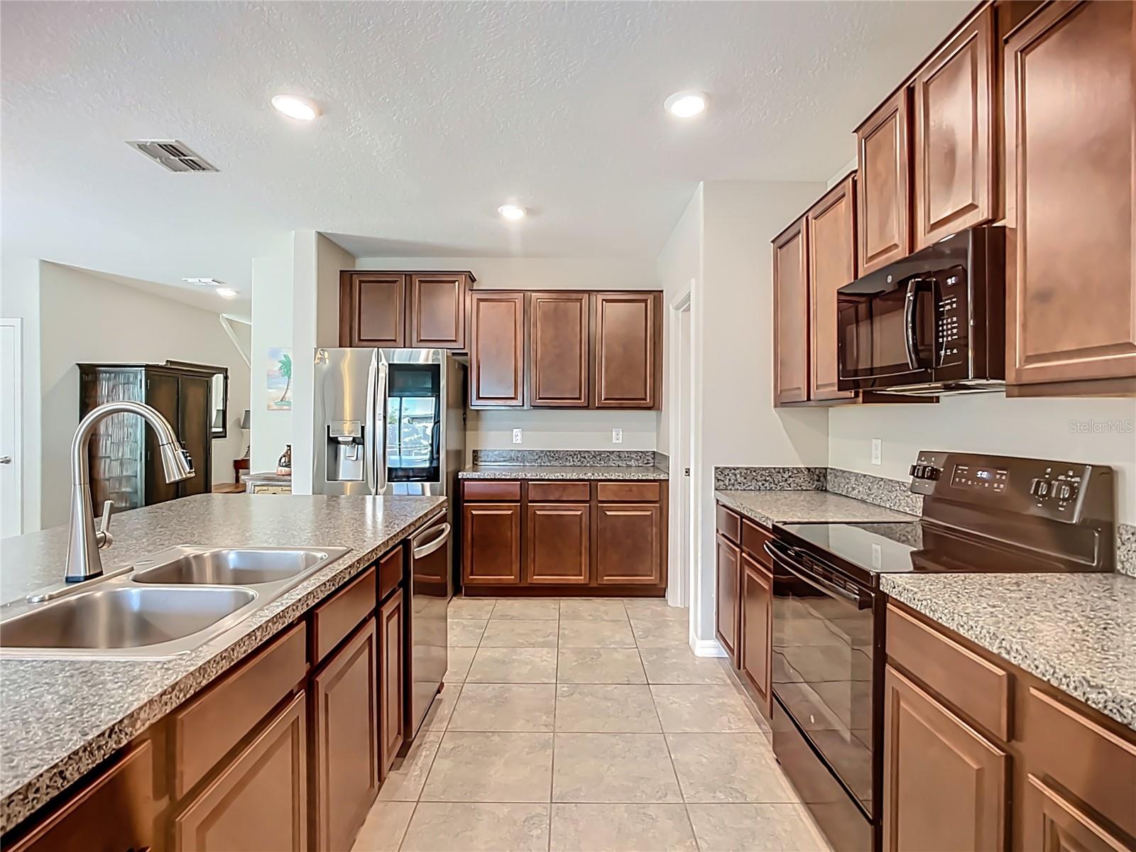 Image 7 of 64 For 7242 Salt River Avenue