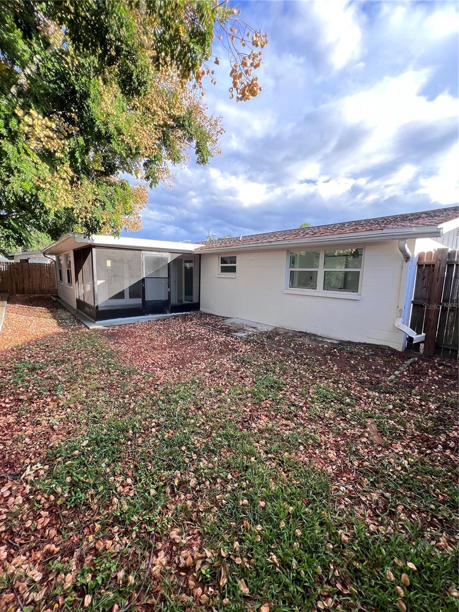 Image 23 of 27 For 5703 Andrea Drive