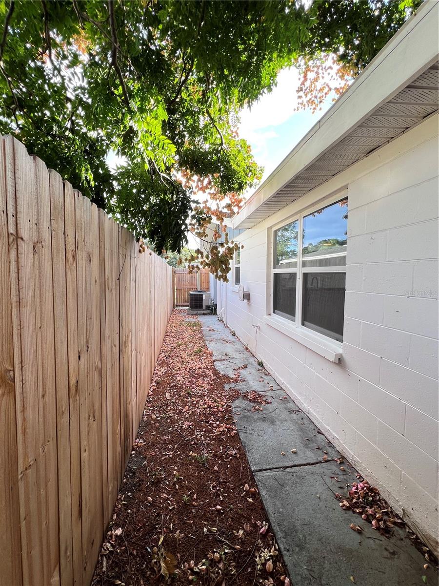 Image 25 of 27 For 5703 Andrea Drive