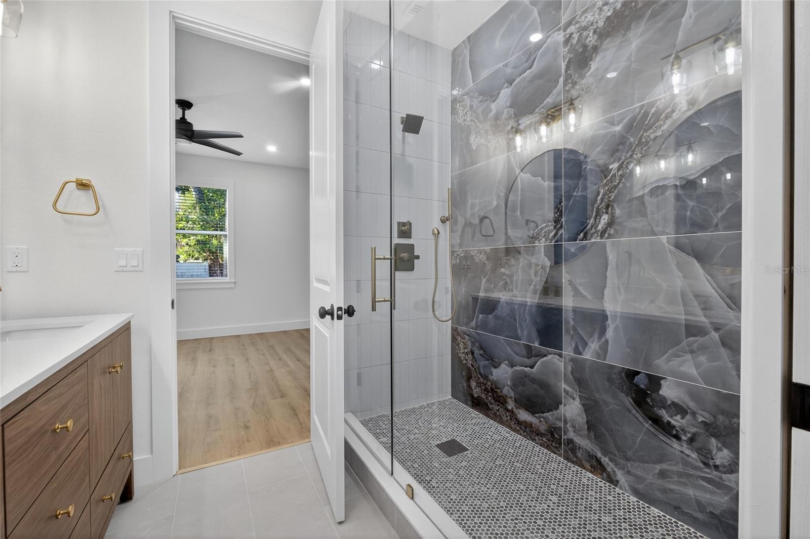 Image 11 of 16 For 1515 Knollwood Street