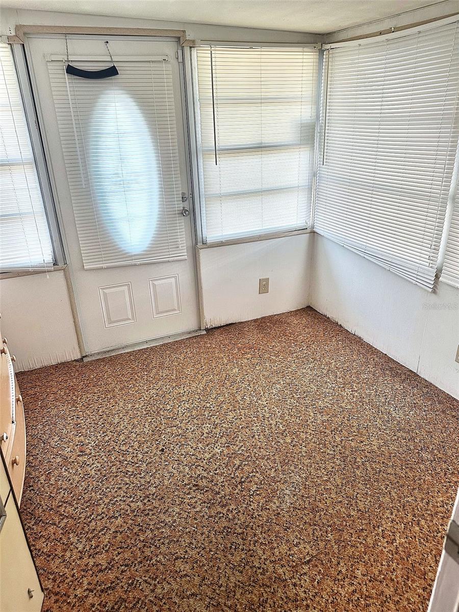 Listing photo id 6 for 2000 Bay Drive 178