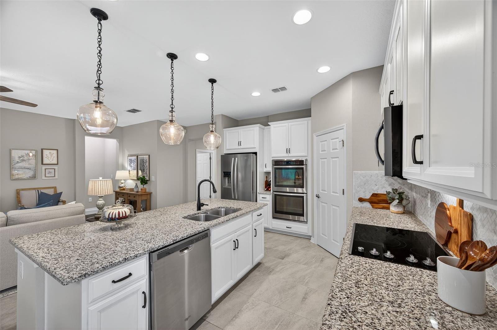 Image 37 of 69 For 30514 Pecan Valley Loop