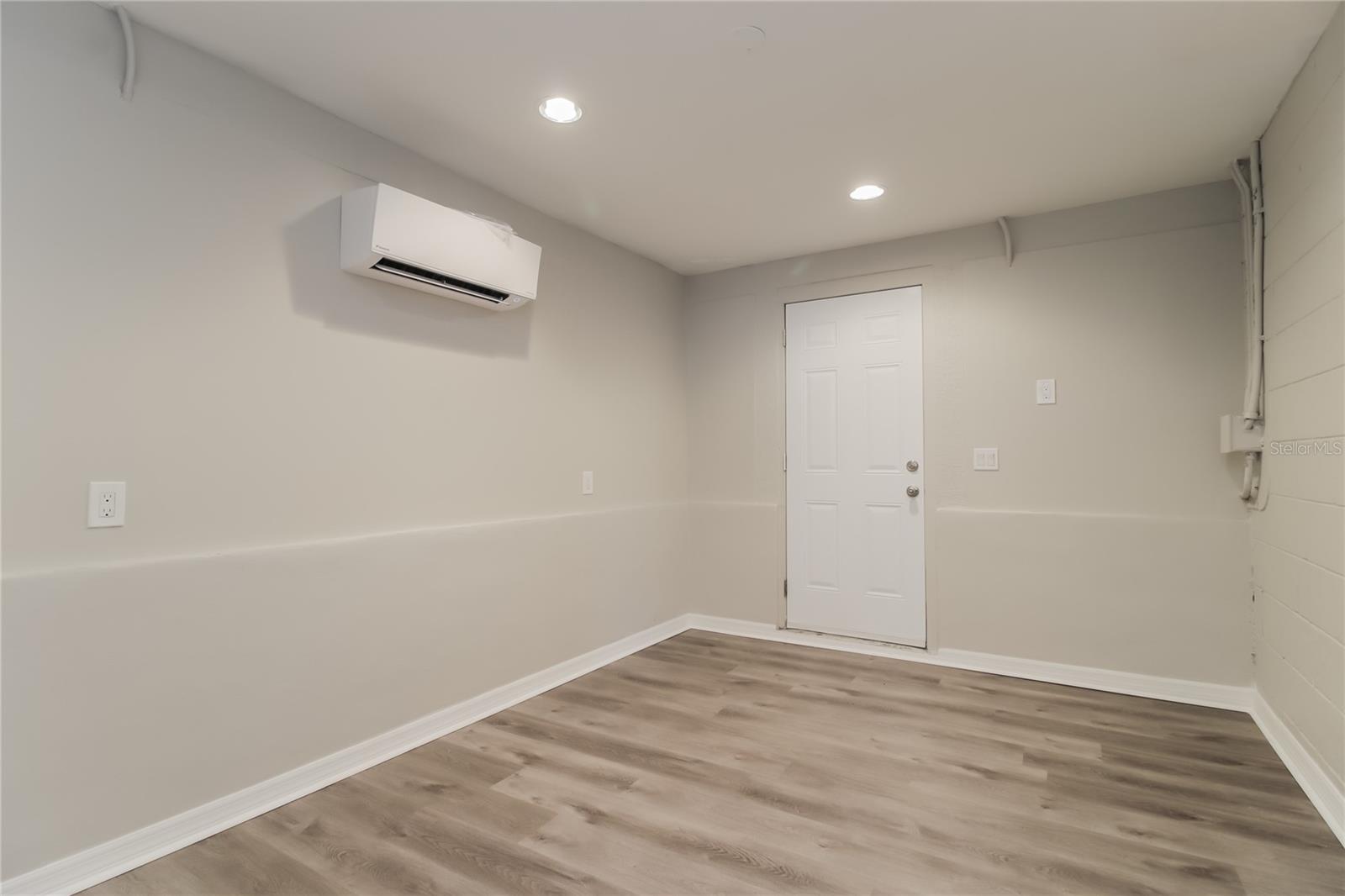 Image 11 of 16 For 3017 Joyann Street