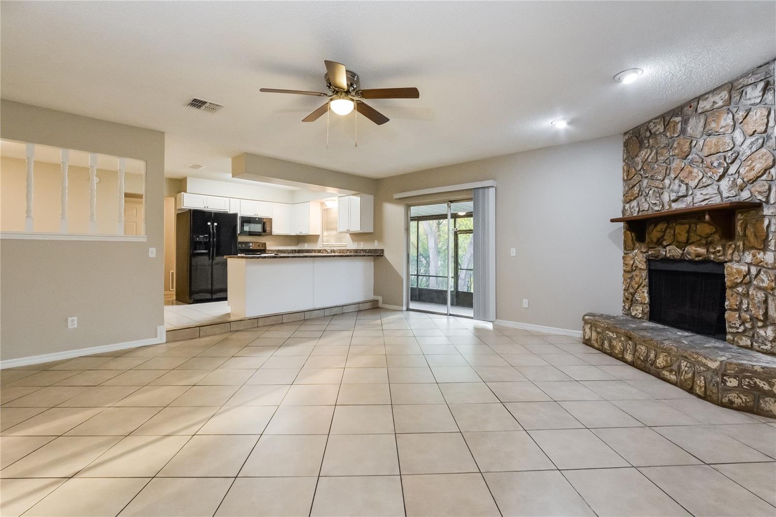 Image 6 of 15 For 2518 Bon Air Drive