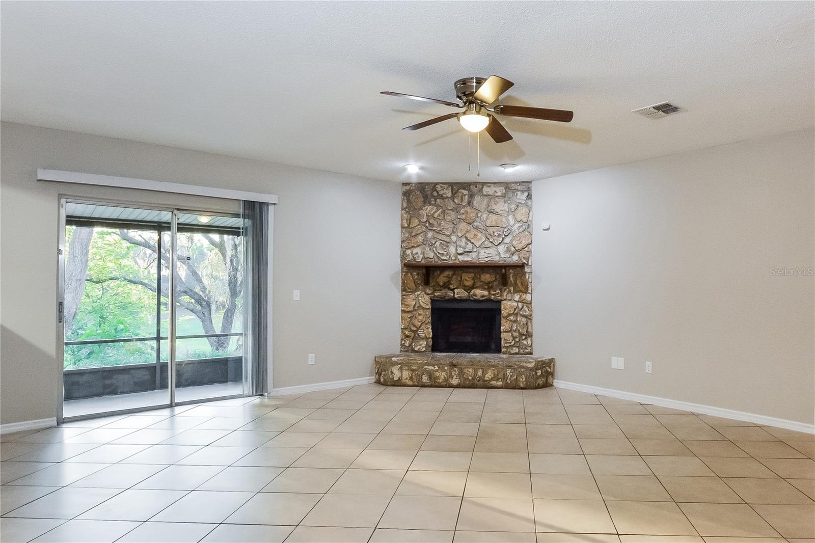 Image 8 of 15 For 2518 Bon Air Drive