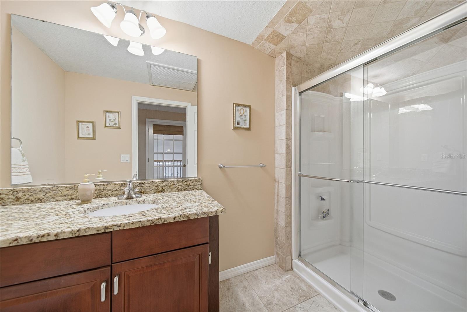 Image 24 of 36 For 2170 Oak Forest Lane