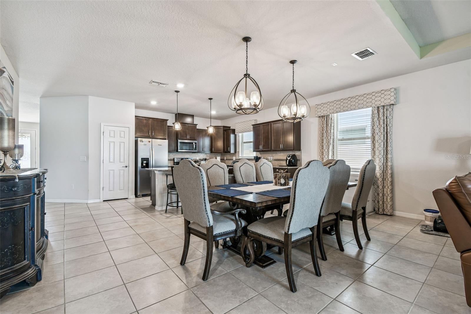 Image 15 of 61 For 11722 Clare Hill Avenue