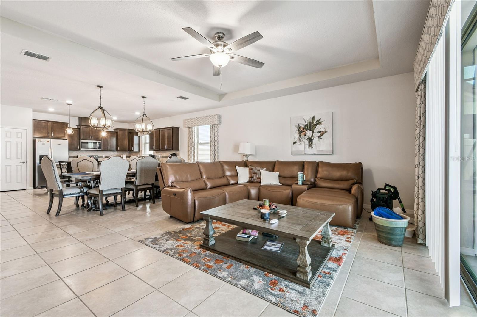 Image 20 of 61 For 11722 Clare Hill Avenue