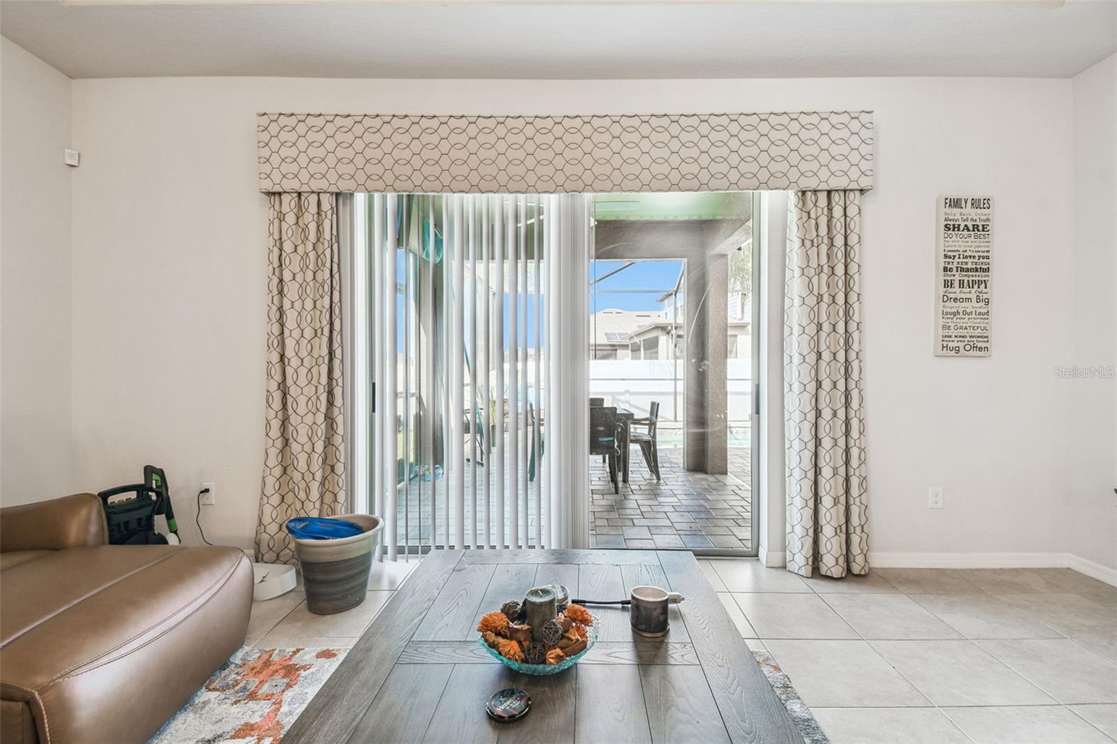 Image 23 of 61 For 11722 Clare Hill Avenue