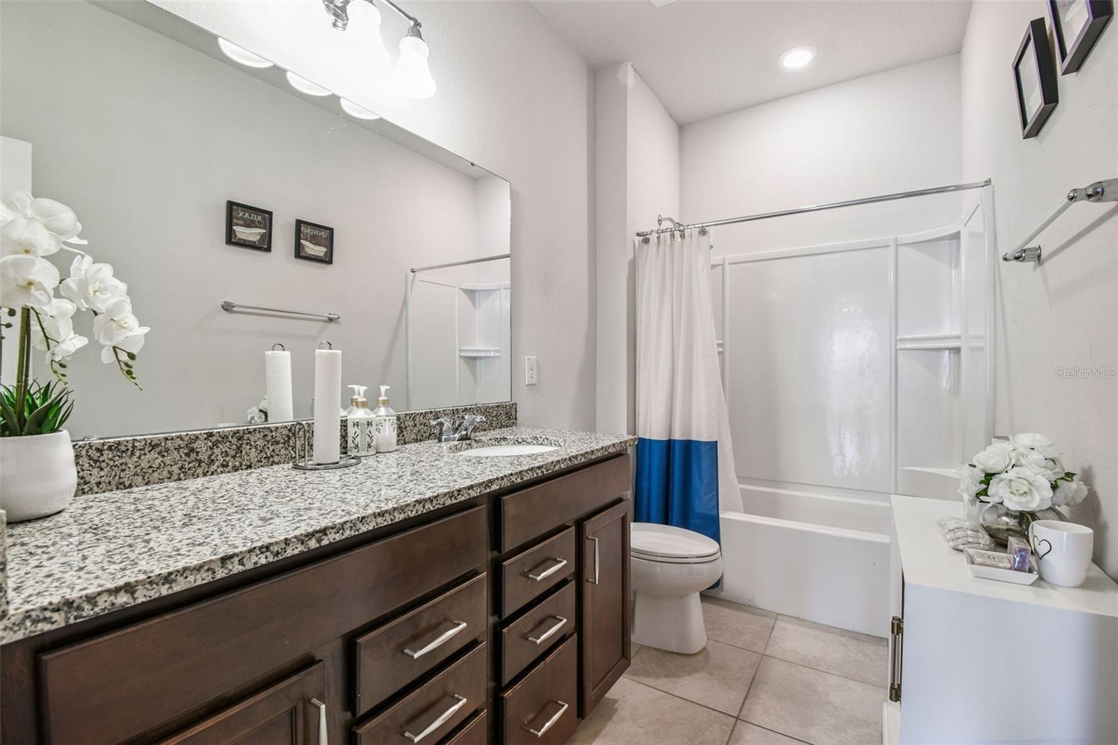 Image 33 of 61 For 11722 Clare Hill Avenue