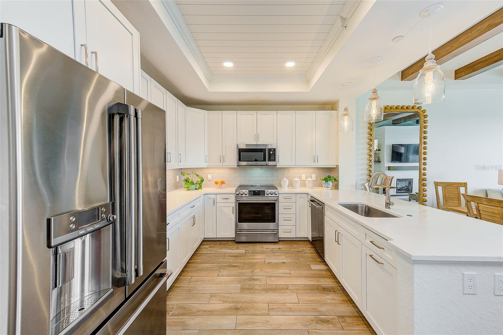 Image 11 of 43 For 20001 Gulf Boulevard 403