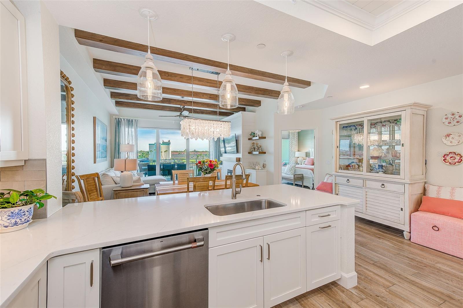 Image 12 of 43 For 20001 Gulf Boulevard 403