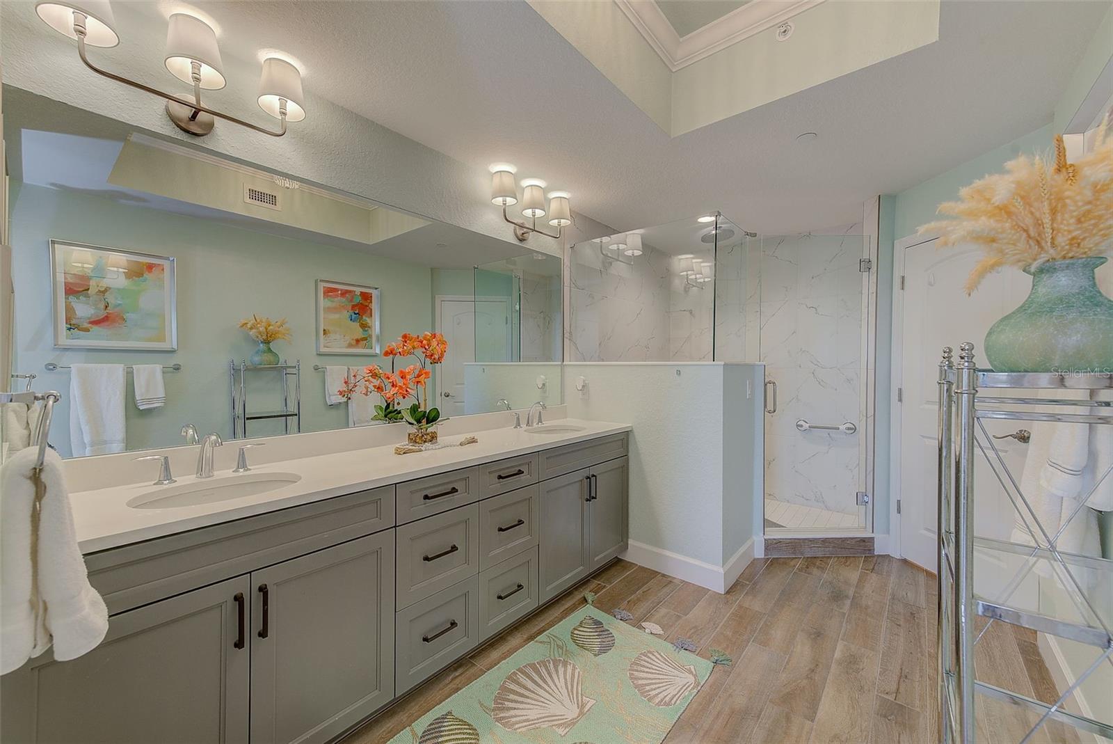 Image 16 of 43 For 20001 Gulf Boulevard 403