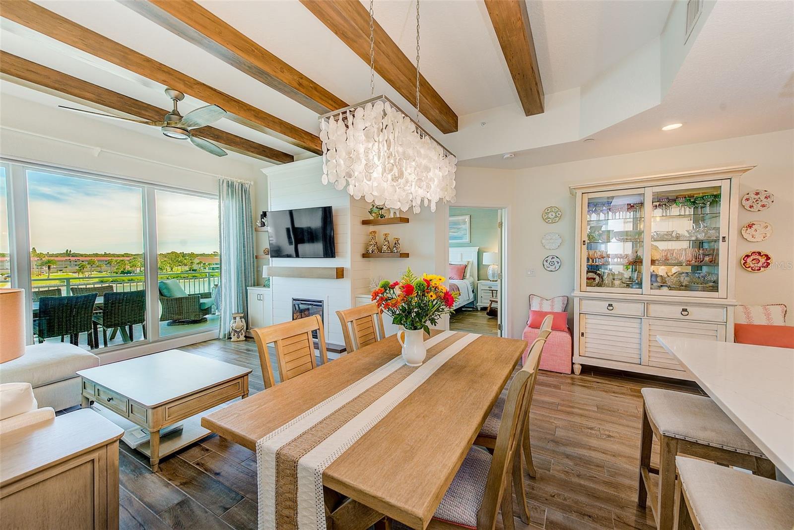 Image 4 of 43 For 20001 Gulf Boulevard 403