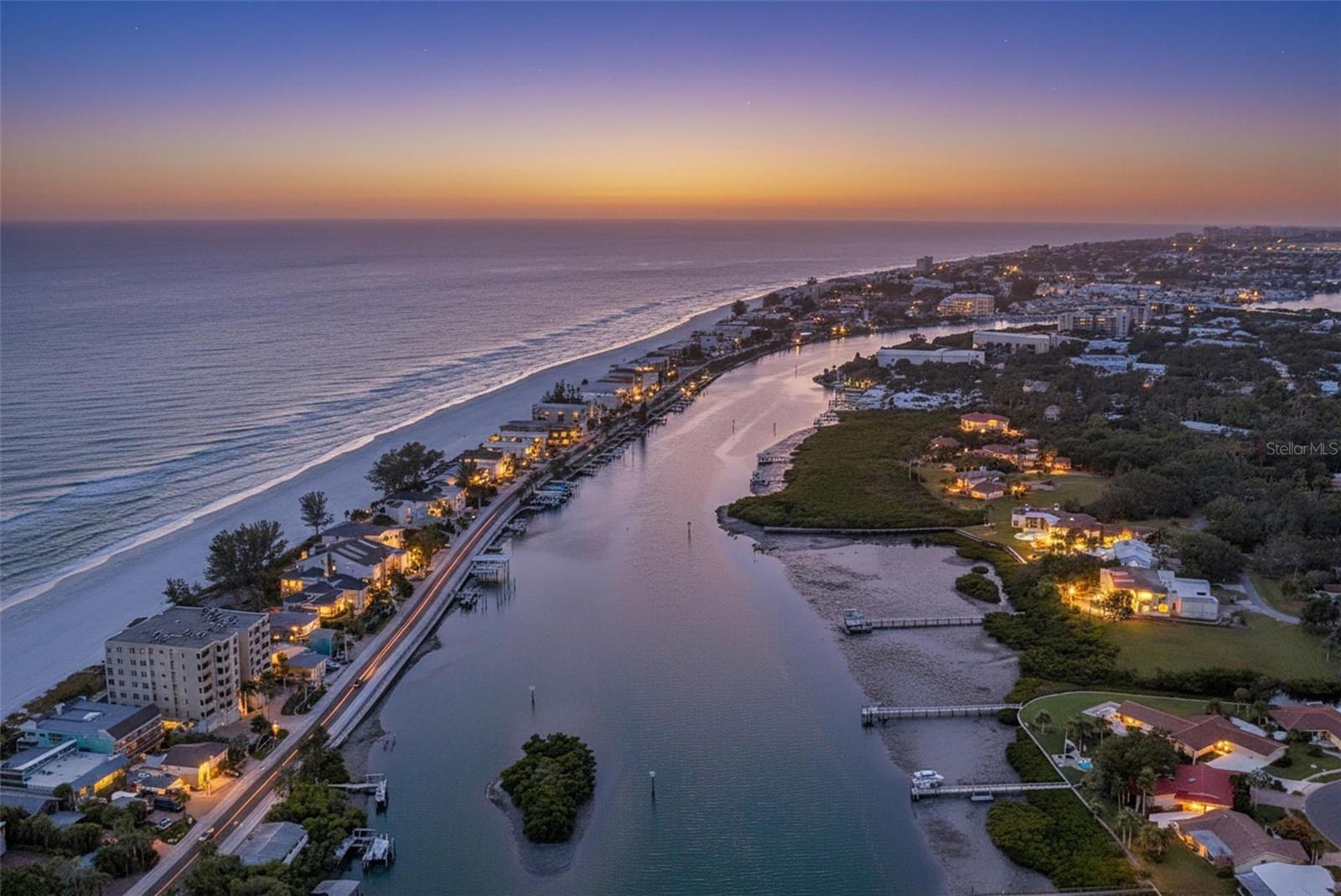 Image 40 of 43 For 20001 Gulf Boulevard 403