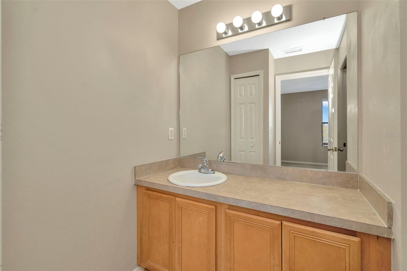 Image 24 of 33 For 1523 Water Terrace Lane