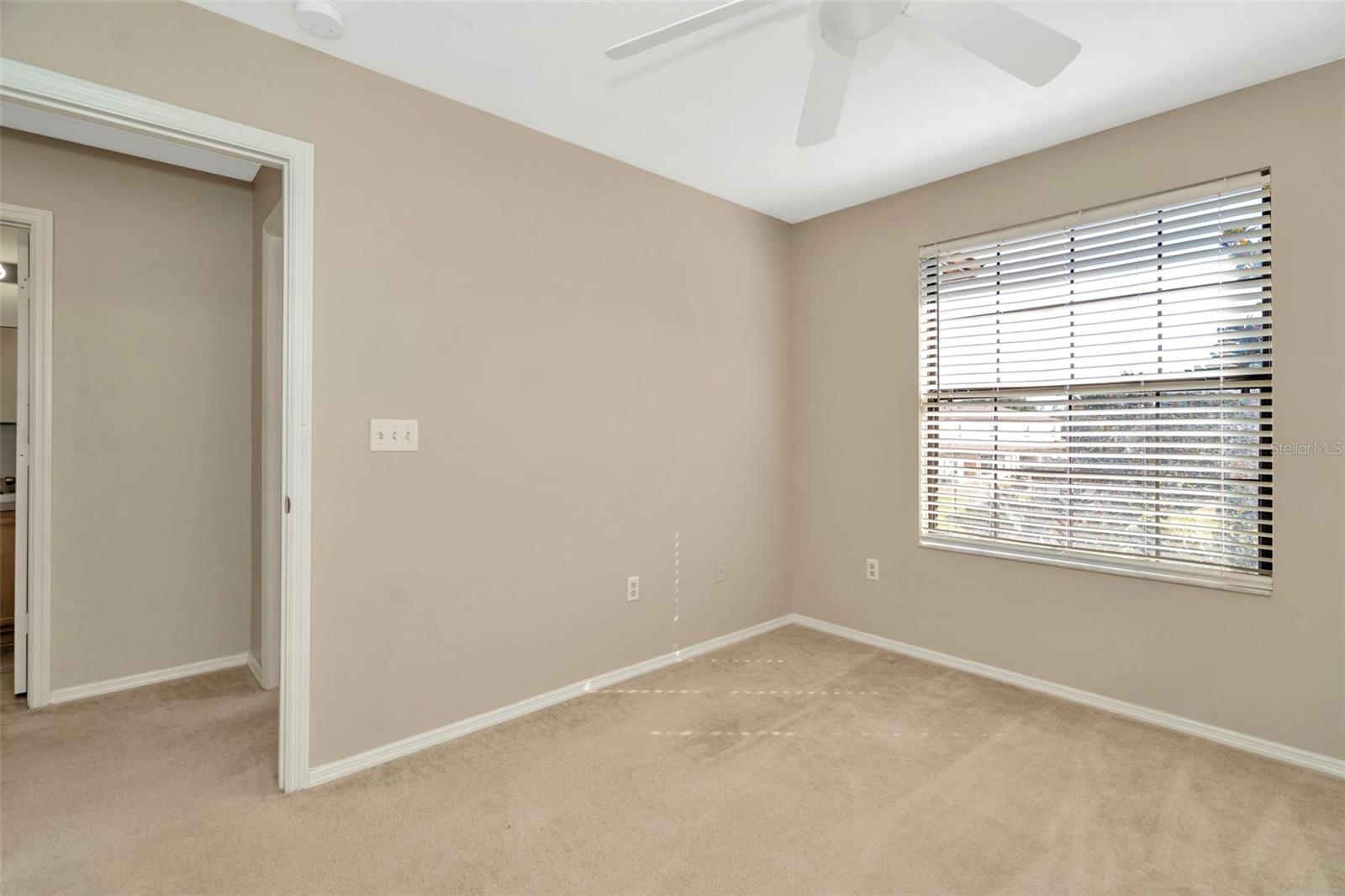 Image 28 of 33 For 1523 Water Terrace Lane