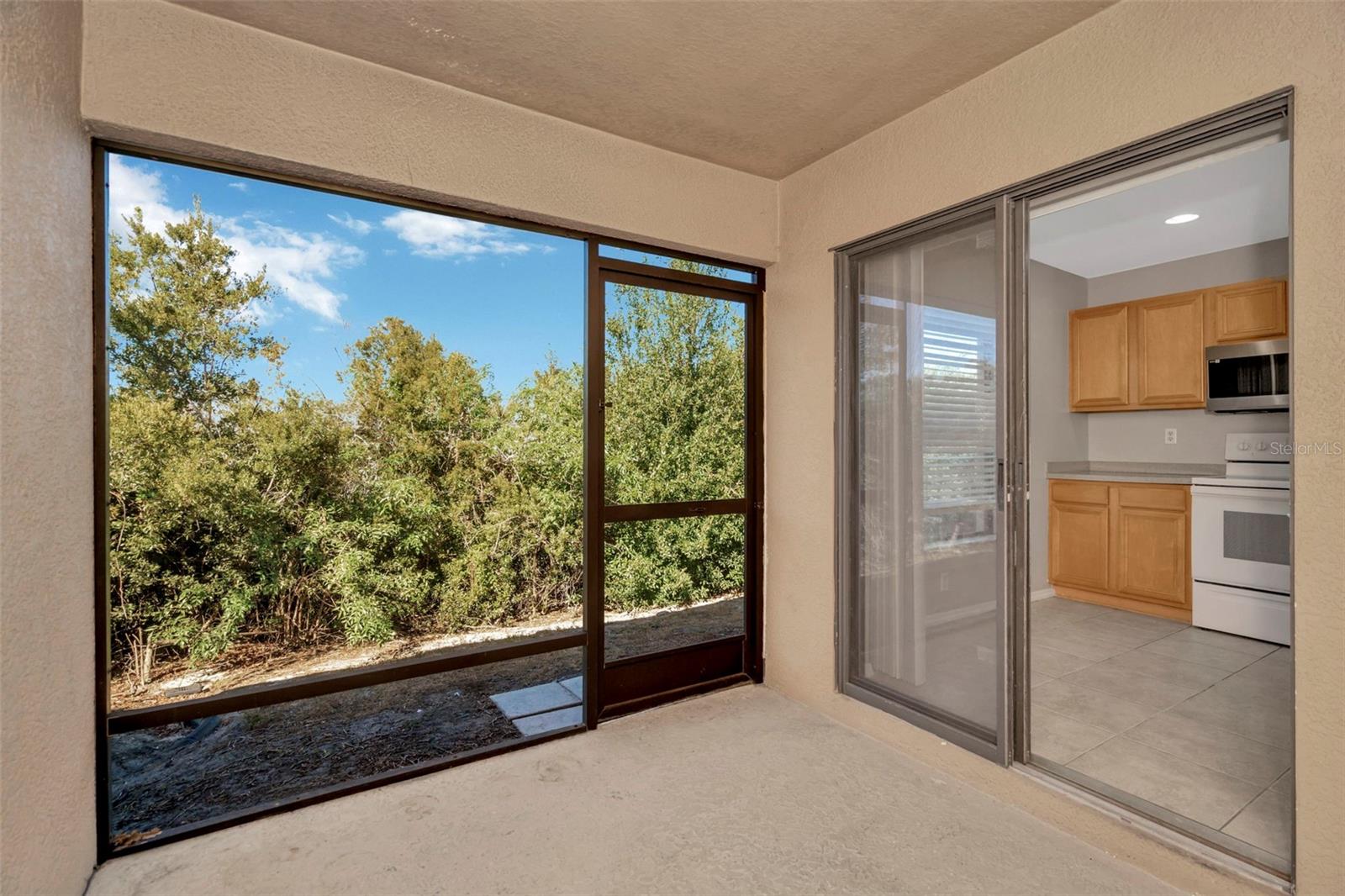 Image 32 of 33 For 1523 Water Terrace Lane