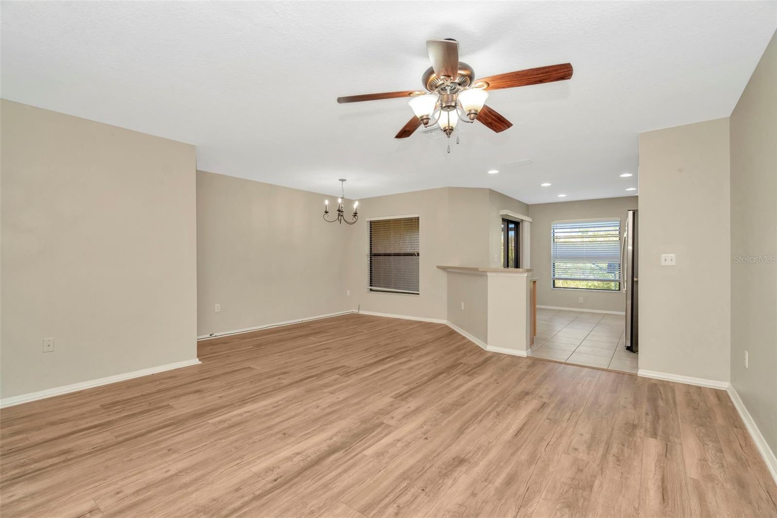 Image 7 of 33 For 1523 Water Terrace Lane