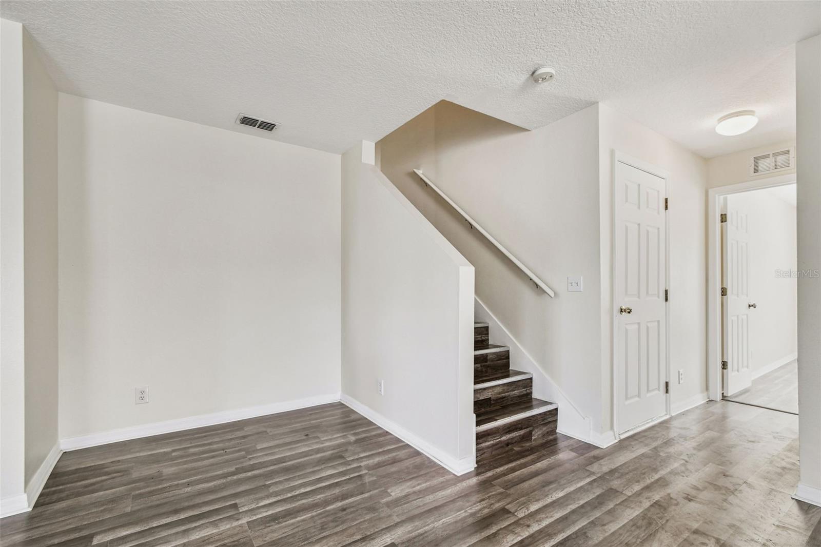 Image 17 of 84 For 2520 Colony Reed Lane