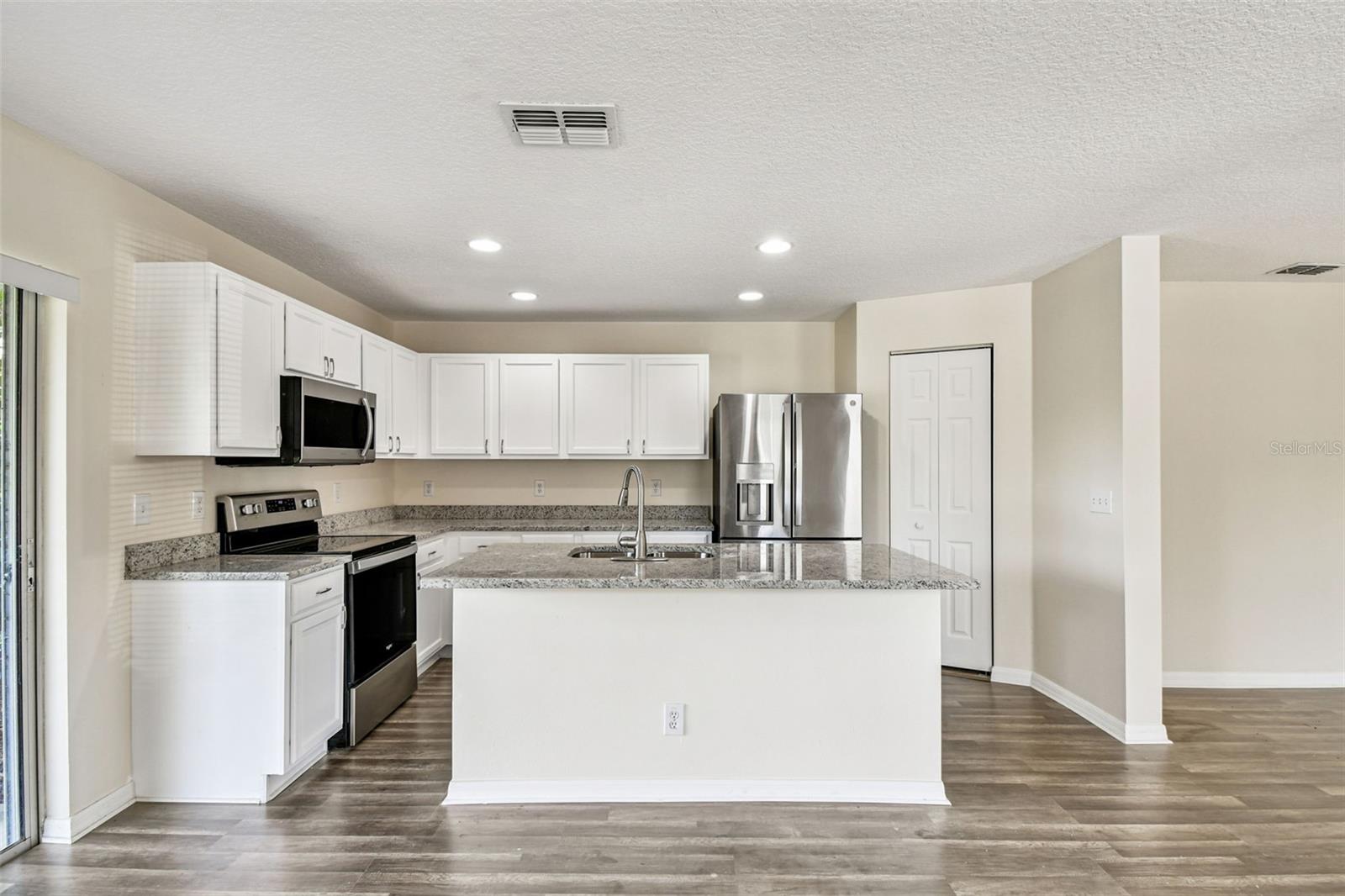 Image 21 of 84 For 2520 Colony Reed Lane