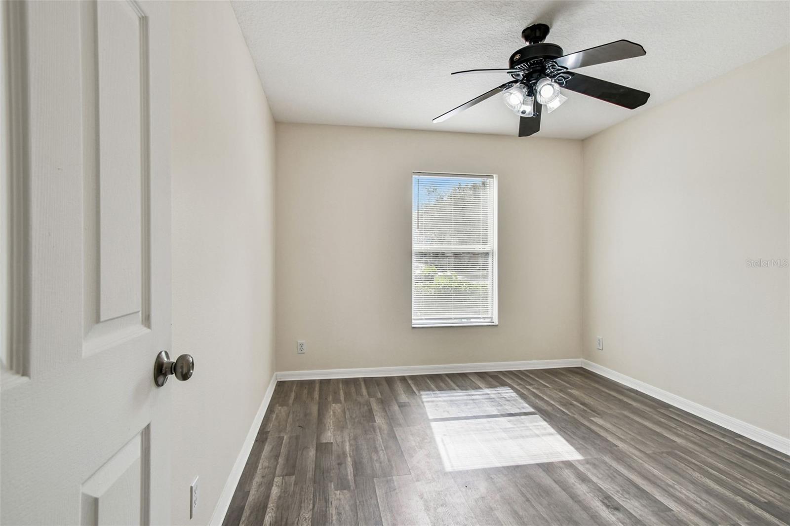 Image 32 of 84 For 2520 Colony Reed Lane