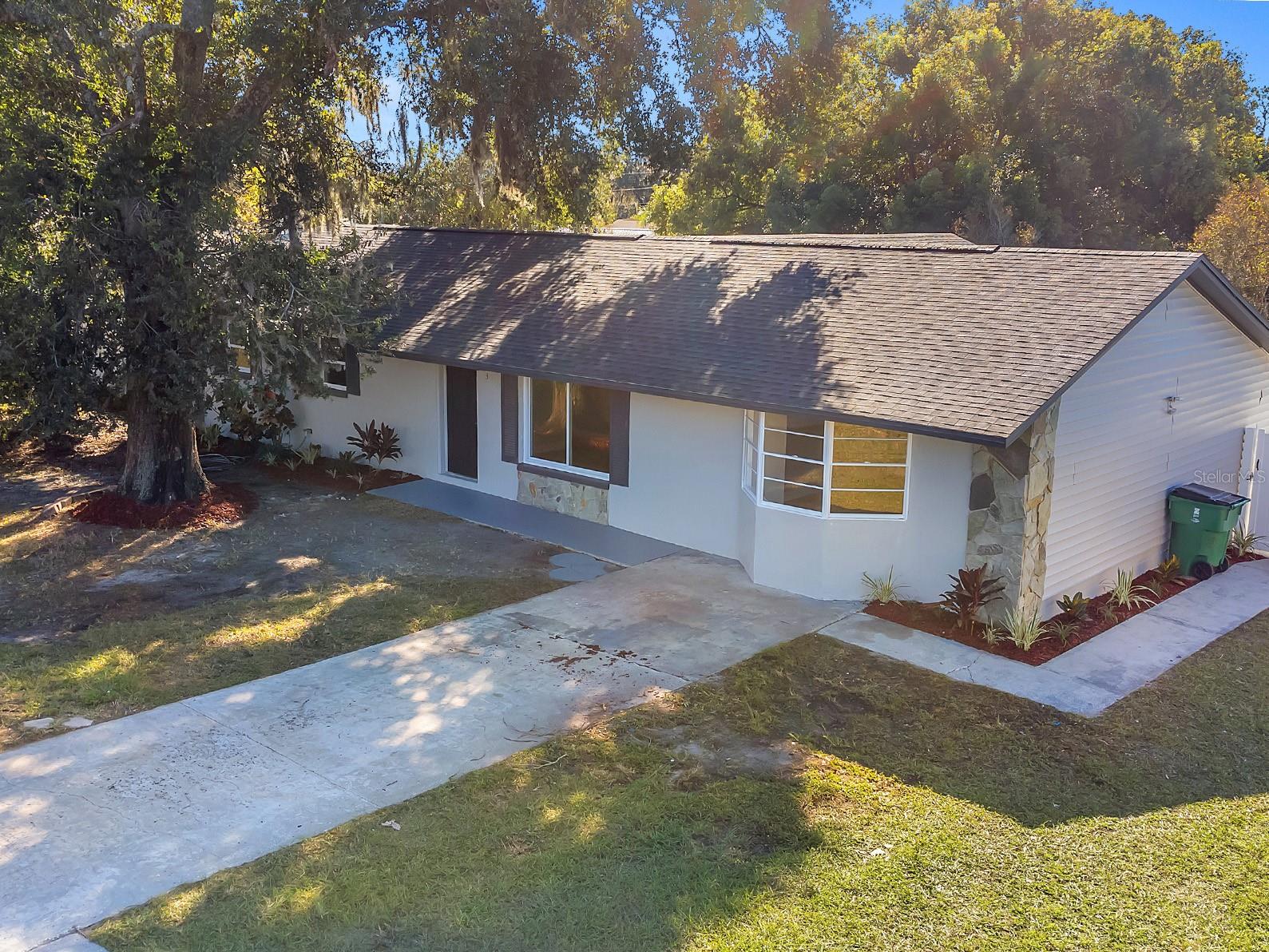 Image 3 of 48 For 39030 South Avenue