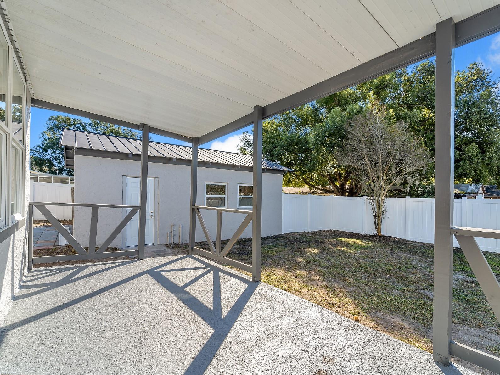 Image 31 of 48 For 39030 South Avenue