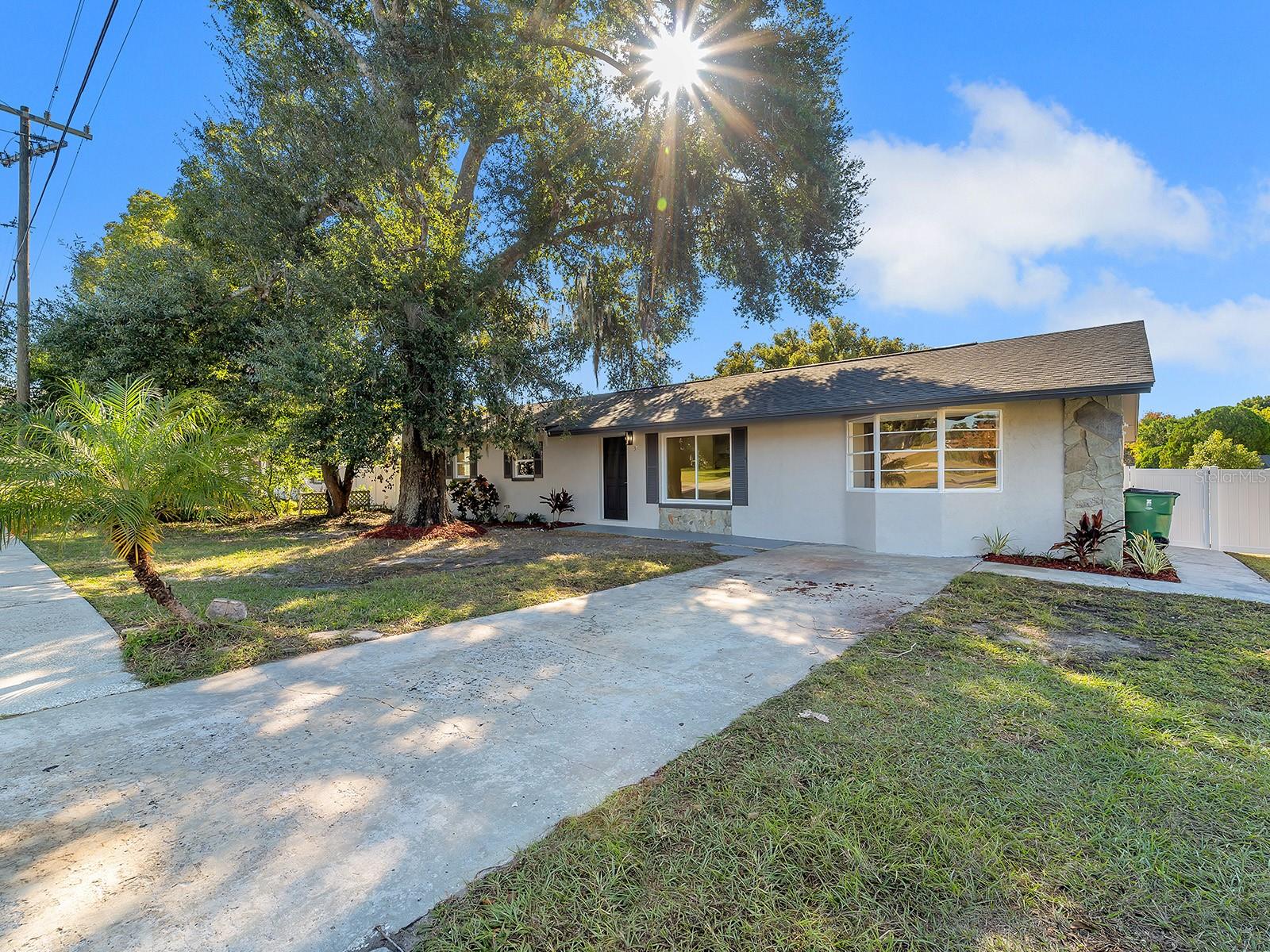 Image 5 of 48 For 39030 South Avenue