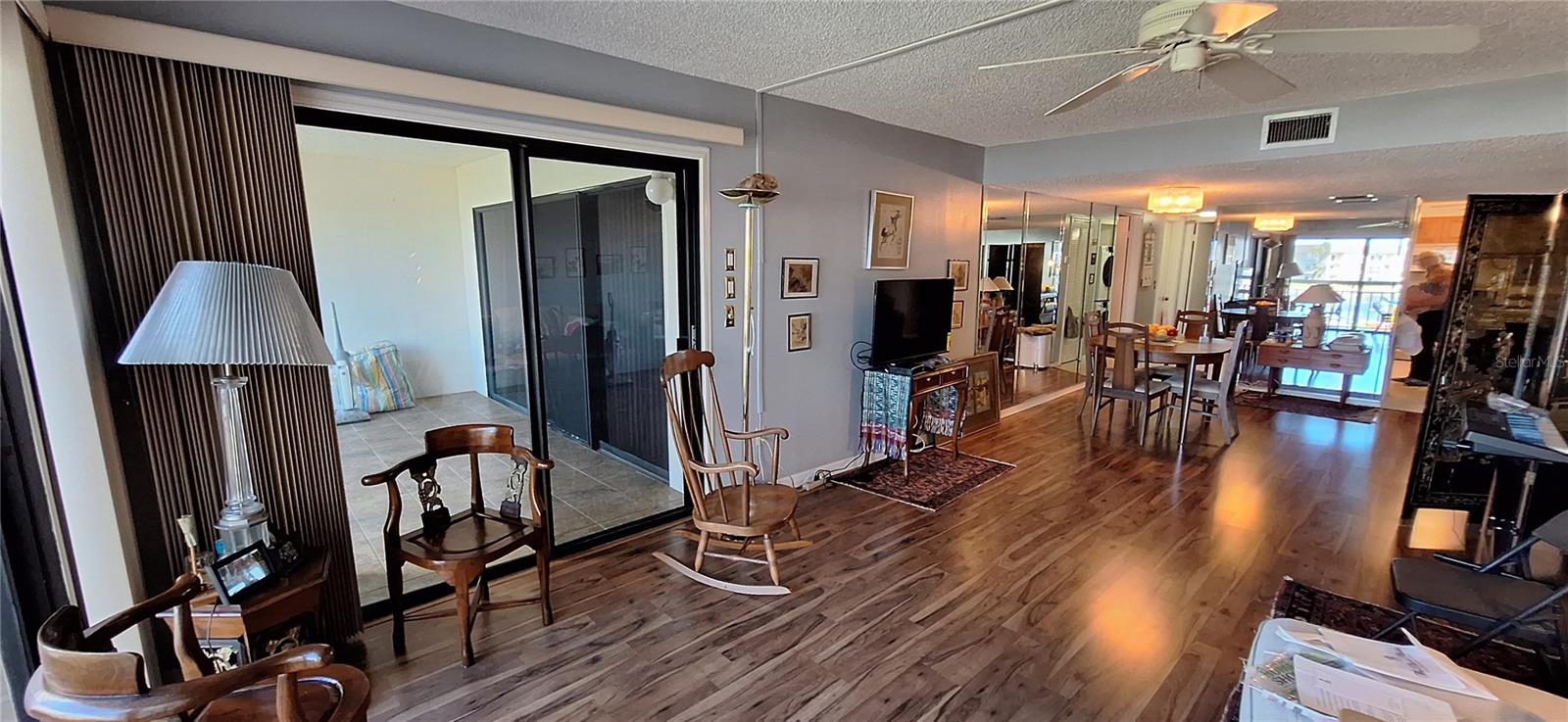 Image 10 of 27 For 7907 Sailboat Key Boulevard S 205