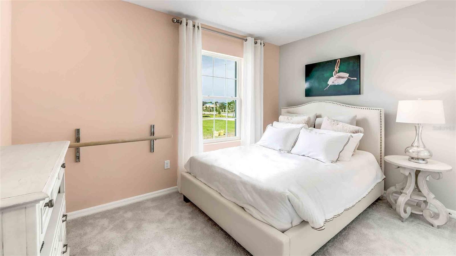 Listing photo id 10 for 17676 Acorn Drop Road