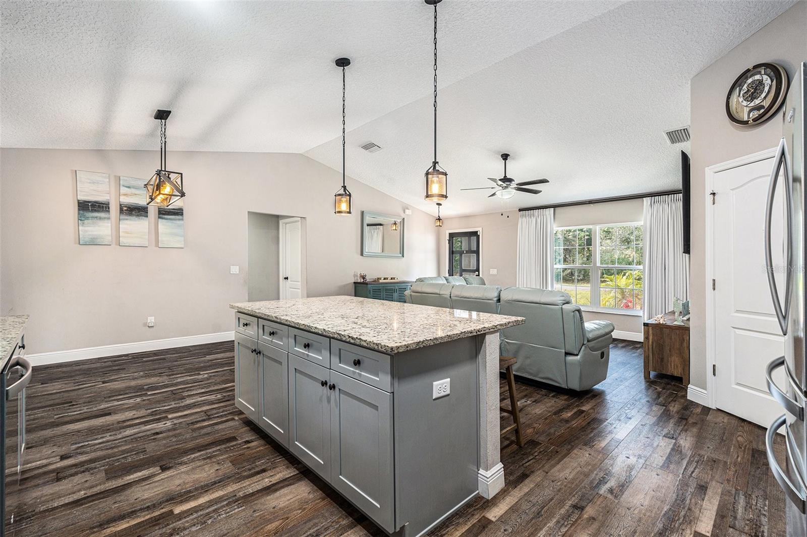 Image 15 of 32 For 3031 Juliet Place