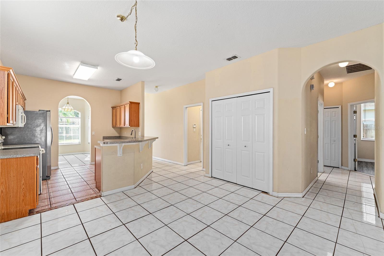 Image 21 of 78 For 1621 Mountclair Court