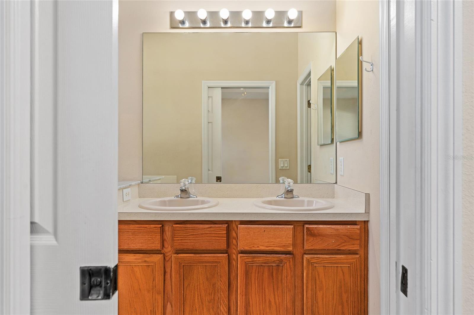 Image 48 of 78 For 1621 Mountclair Court