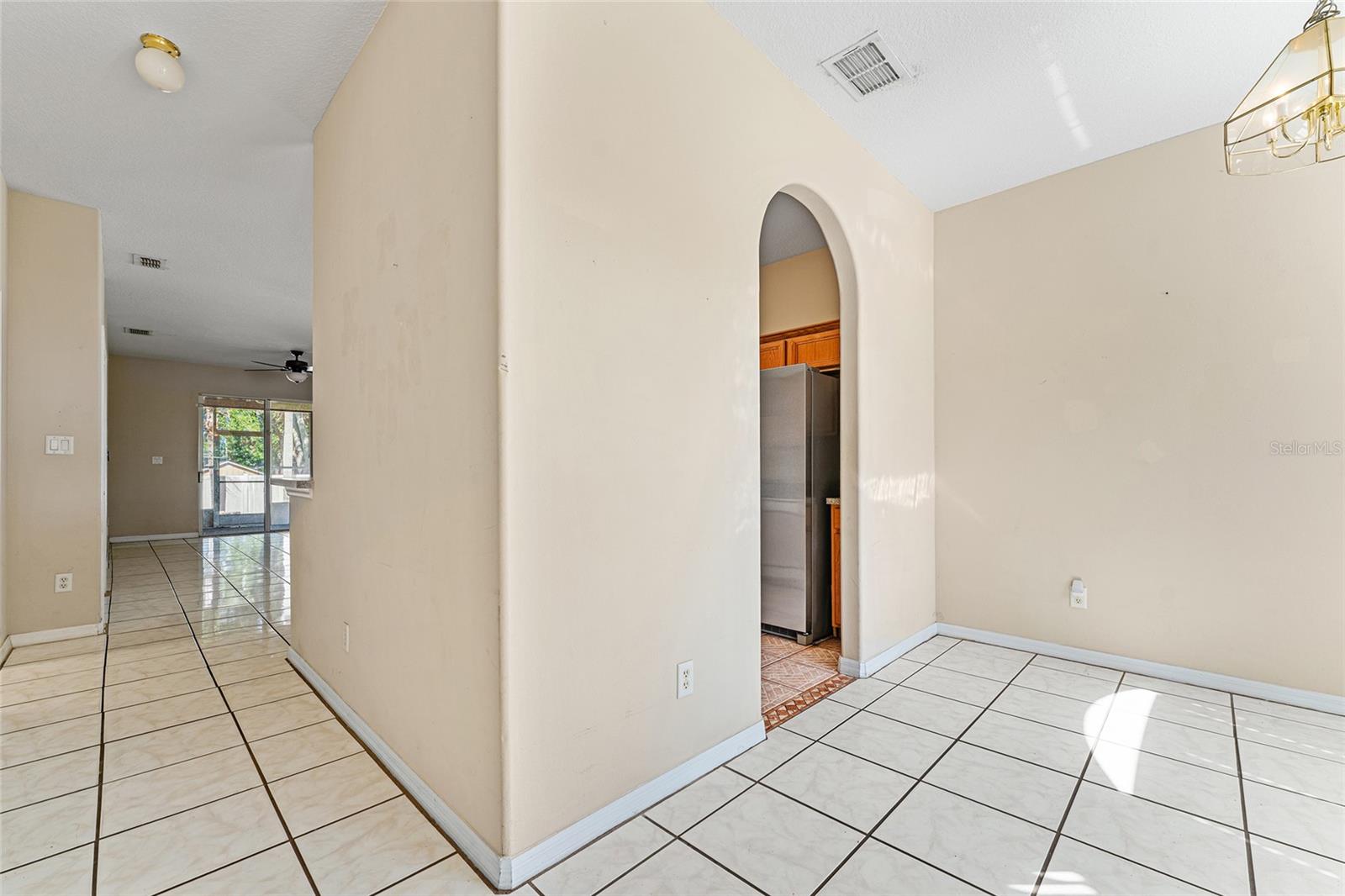 Image 7 of 78 For 1621 Mountclair Court