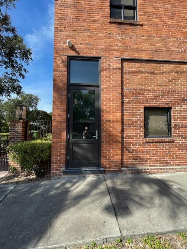 Image 20 of 25 For 3024 Habana Avenue