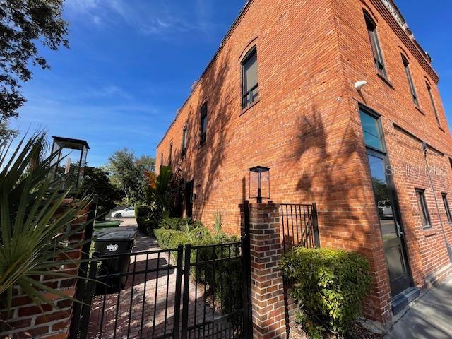 Image 21 of 25 For 3024 Habana Avenue