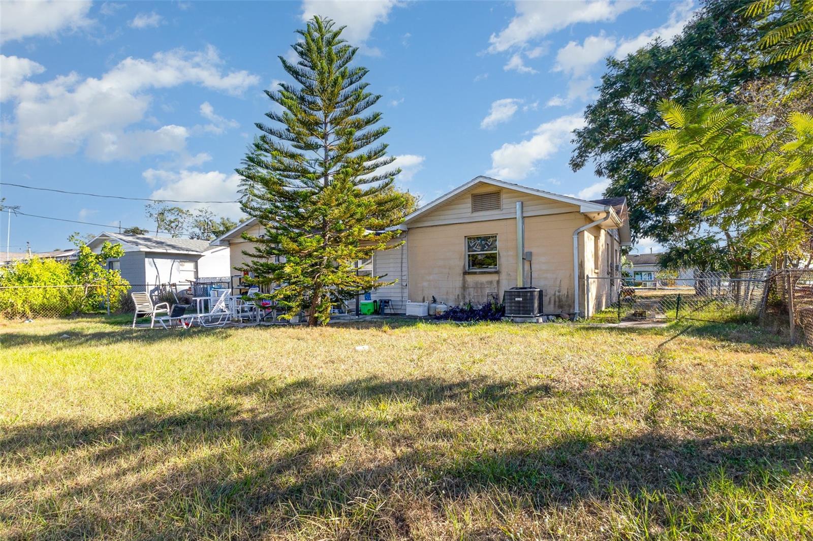 Image 16 of 16 For 1638 Main Street