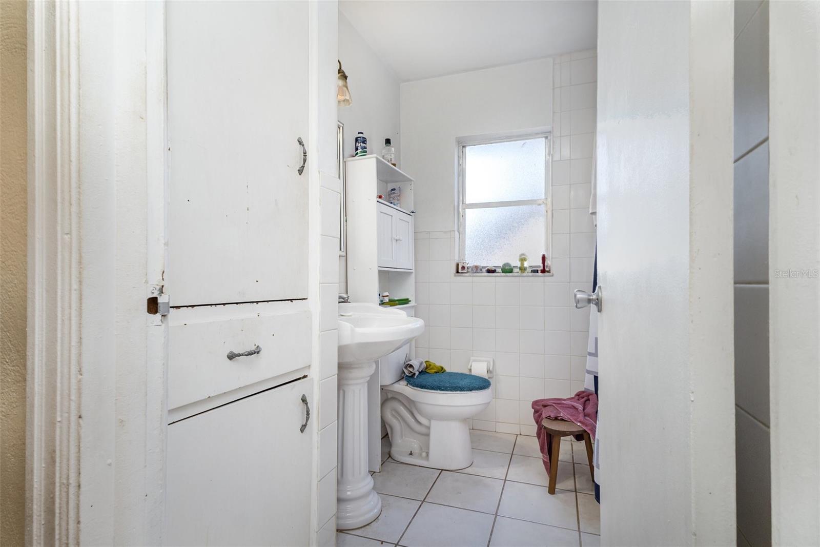 Image 9 of 16 For 1638 Main Street