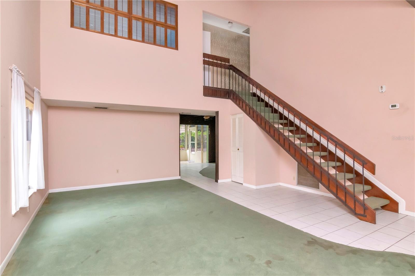 Image 12 of 47 For 522 Hilldale Road