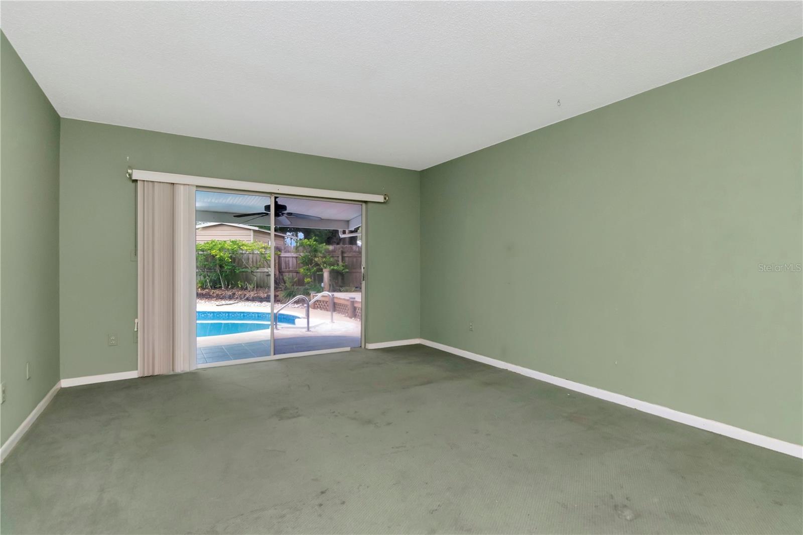 Image 22 of 47 For 522 Hilldale Road