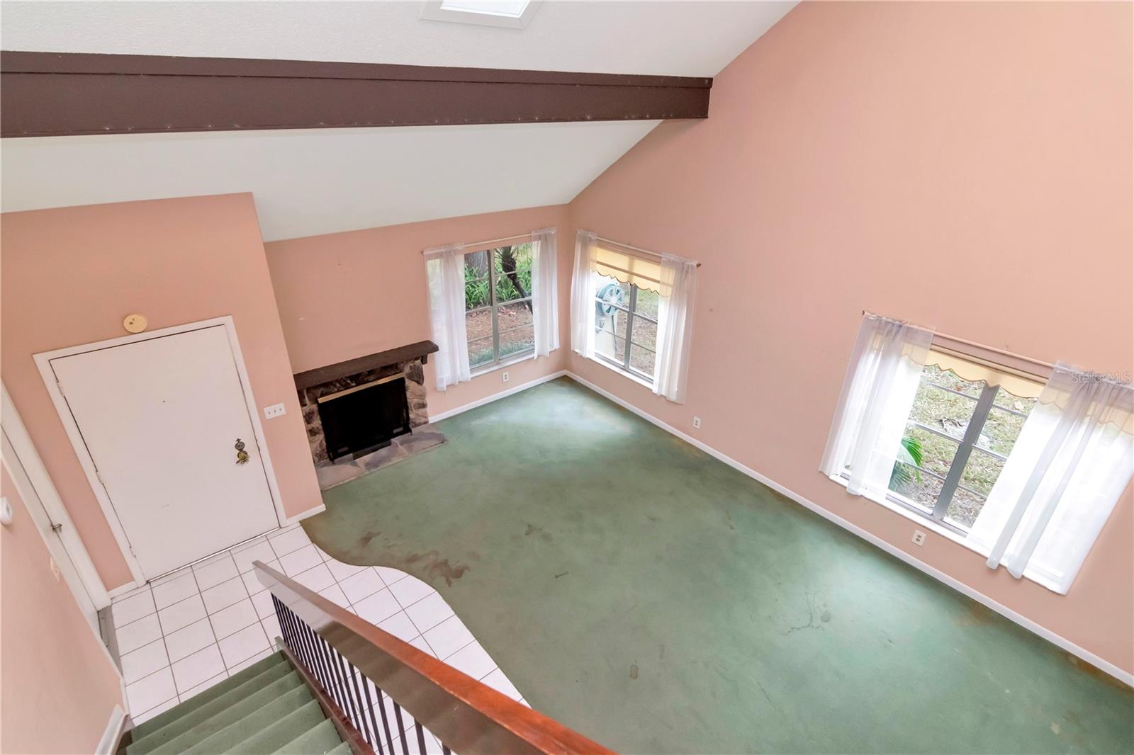 Image 25 of 47 For 522 Hilldale Road