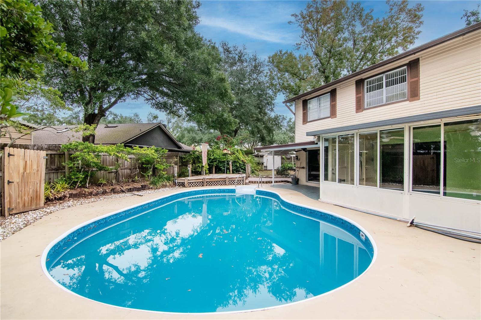 Image 35 of 47 For 522 Hilldale Road