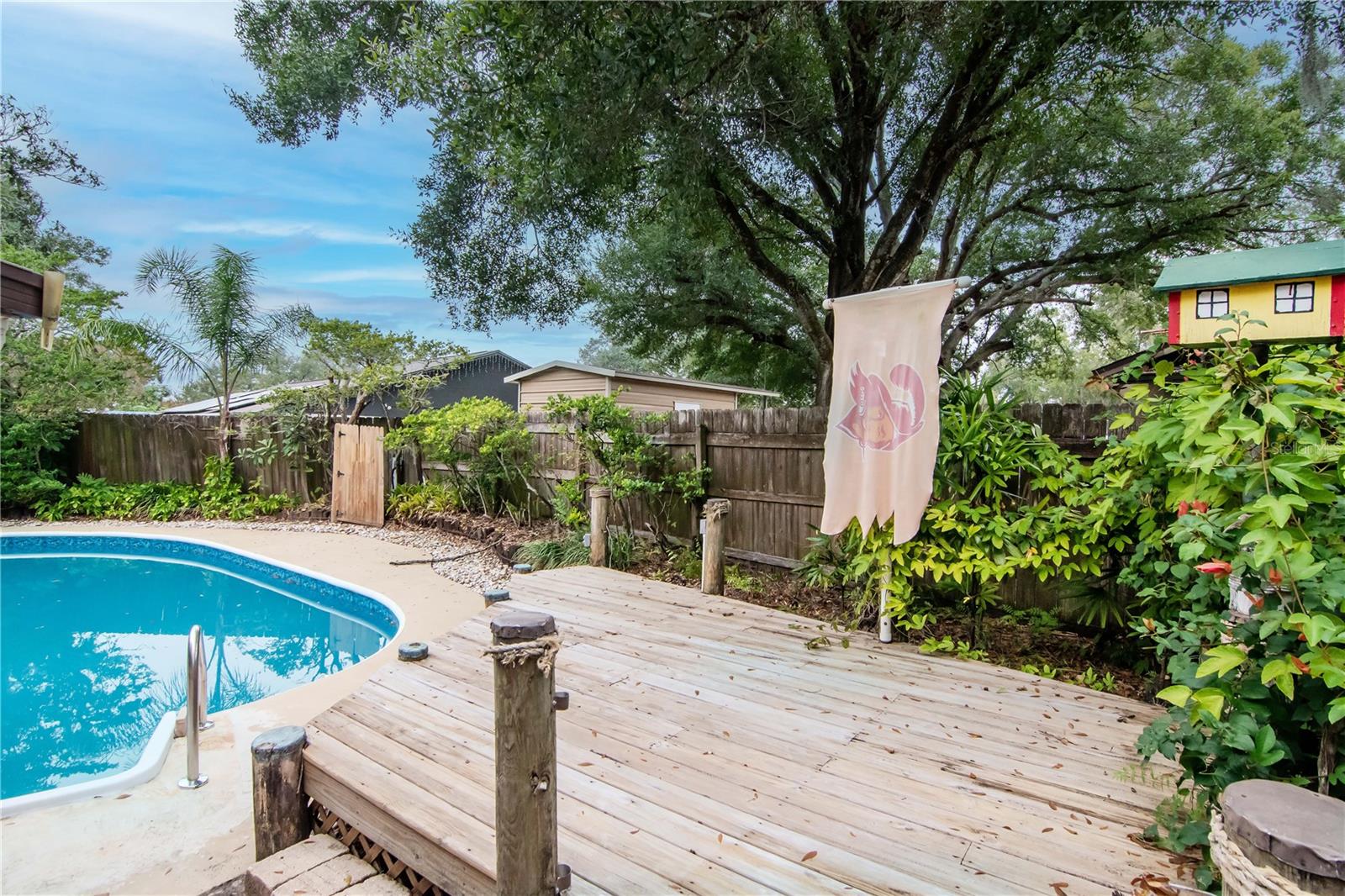 Image 42 of 47 For 522 Hilldale Road