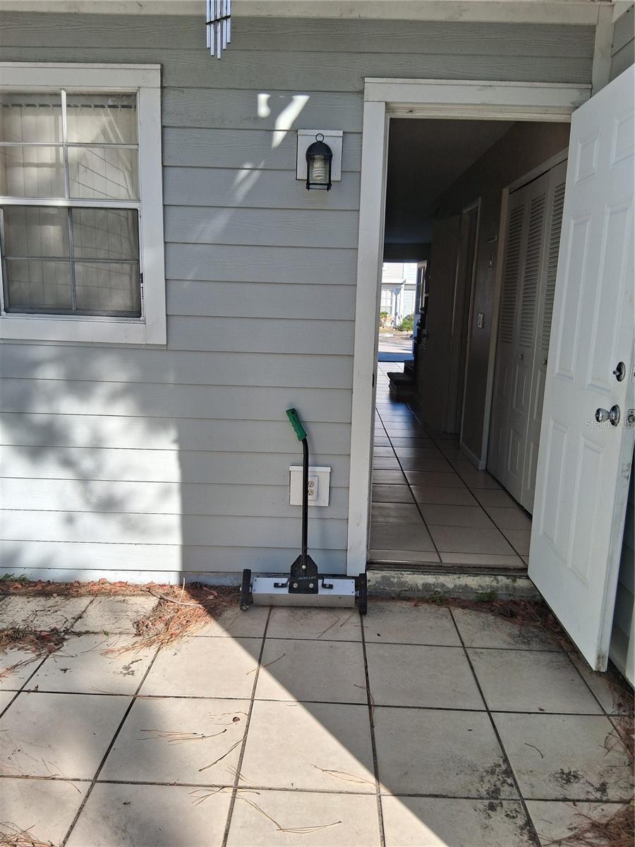 Image 6 of 17 For 6710 121st Avenue 10