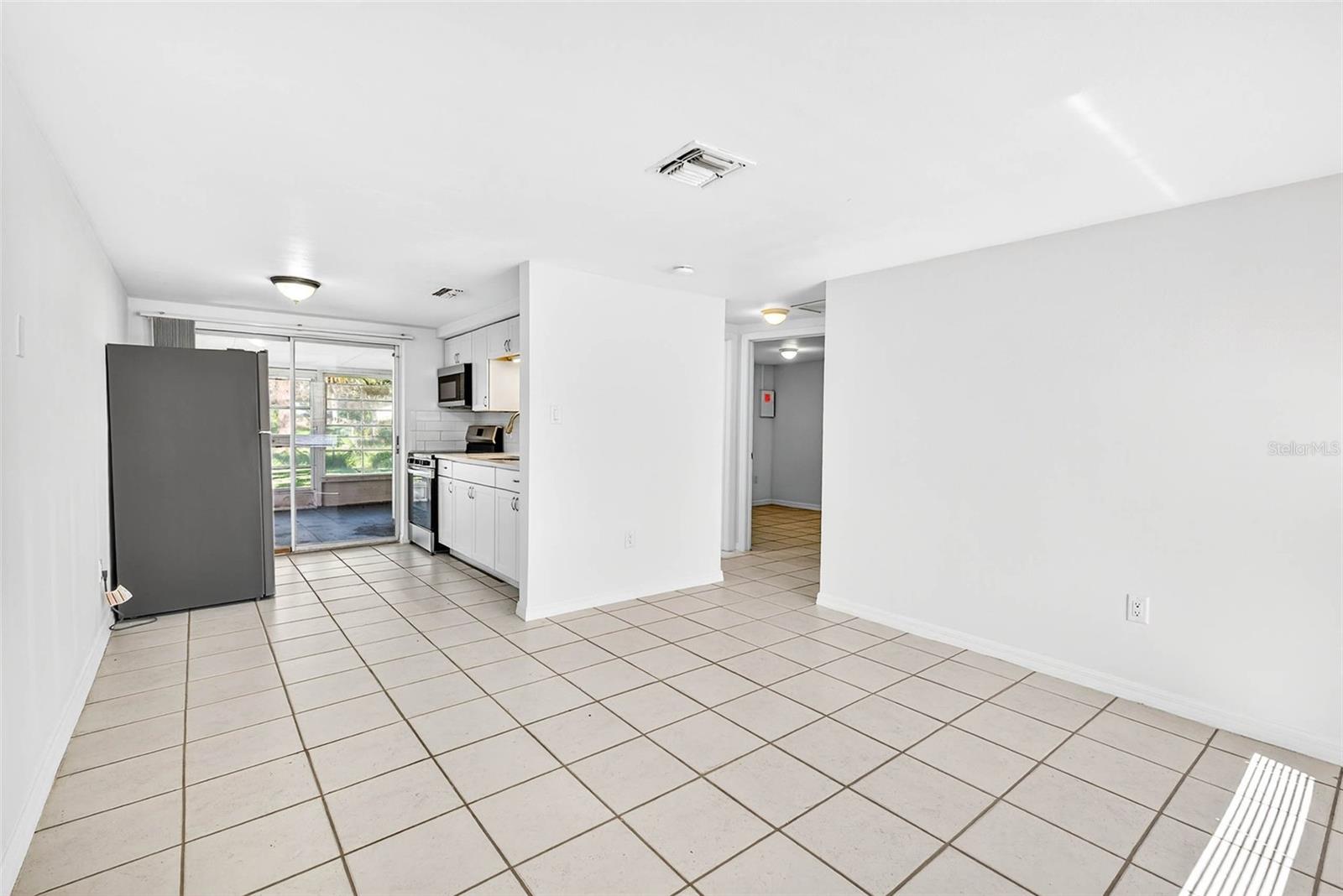 Image 7 of 33 For 4925 Ladyfish Court