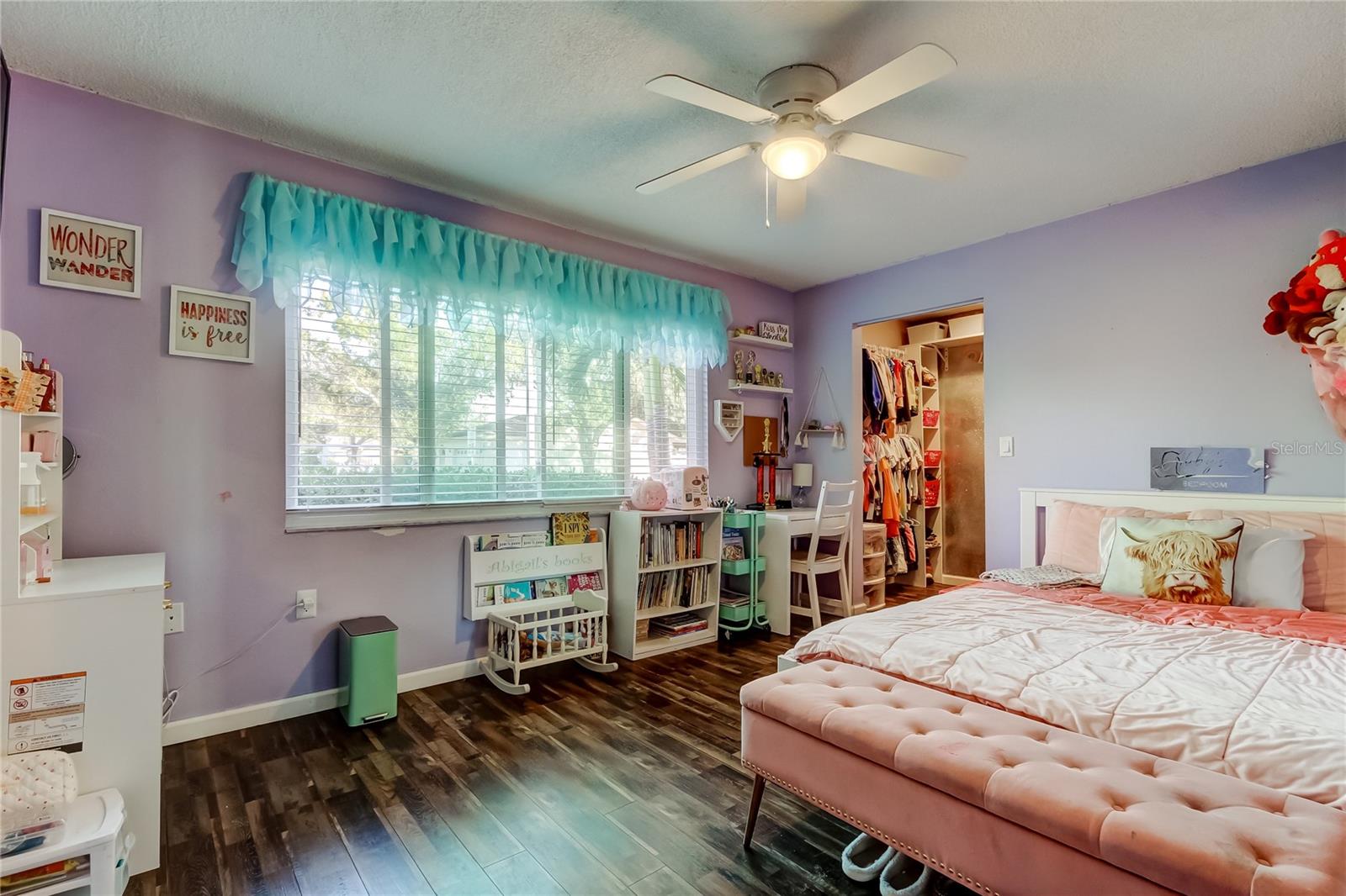 Listing photo id 17 for 10608 Oakhaven Drive