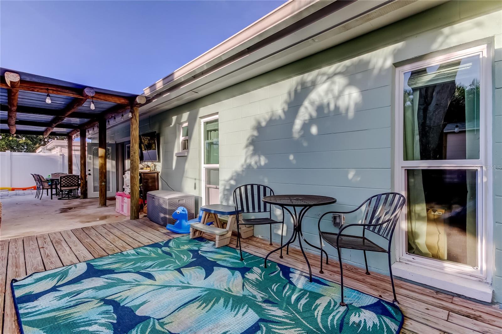 Listing photo id 18 for 10608 Oakhaven Drive